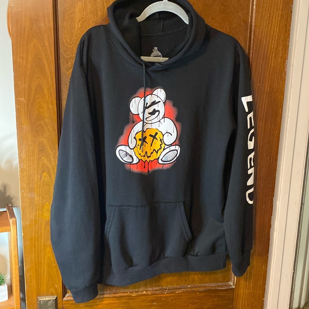 BLACK HOODIE WITH BEAR LOGO ON THE FRONT 🐻 SUPER COMFY‼️